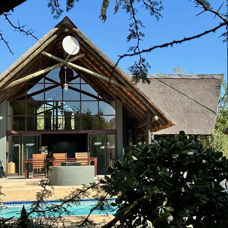 Pangolin Game Lodge - Self Catering, Incl 2 Game Drives Per Day Matlhagame ภายนอก รูปภาพ