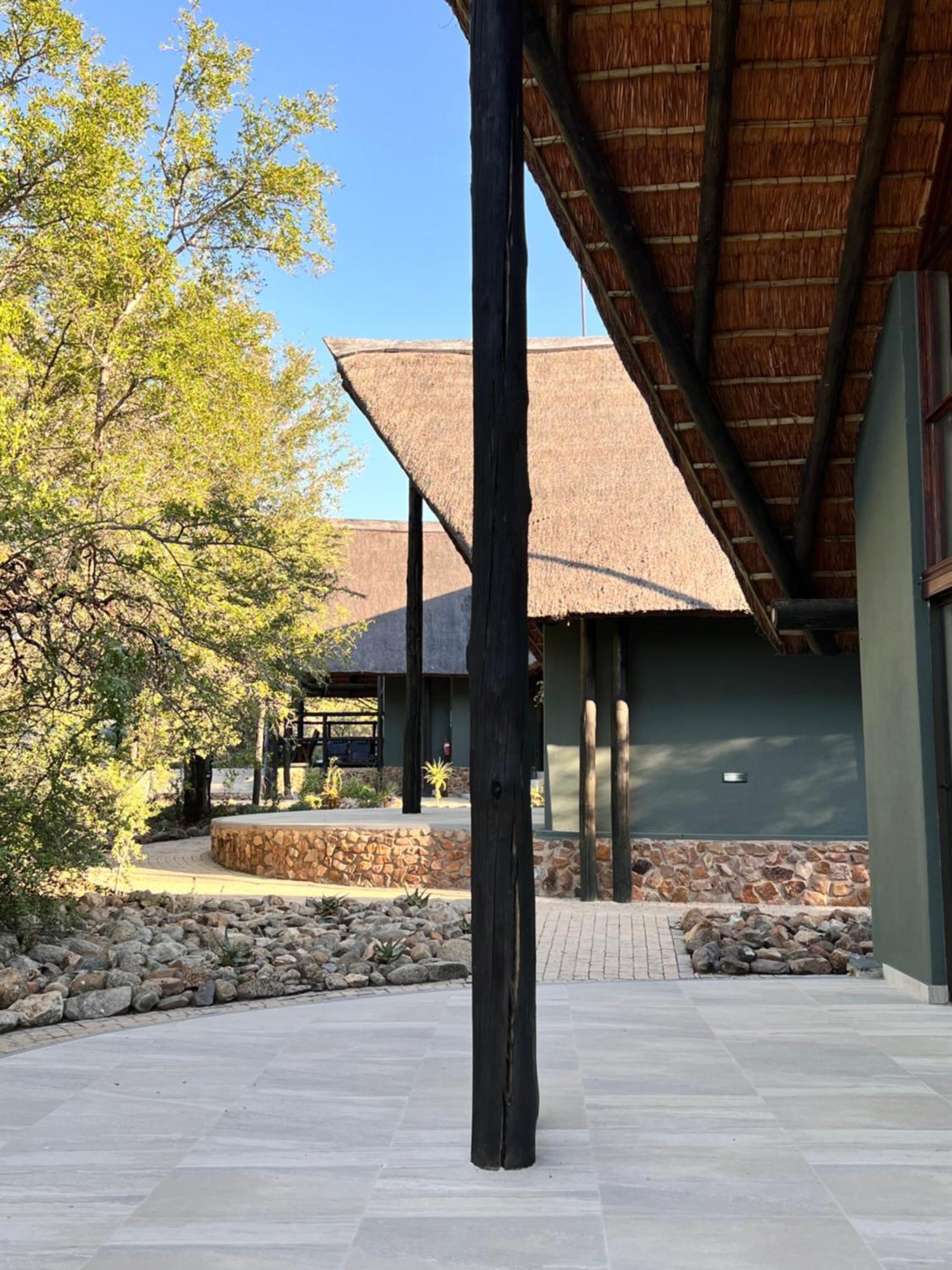 Pangolin Game Lodge - Self Catering, Incl 2 Game Drives Per Day Matlhagame ภายนอก รูปภาพ