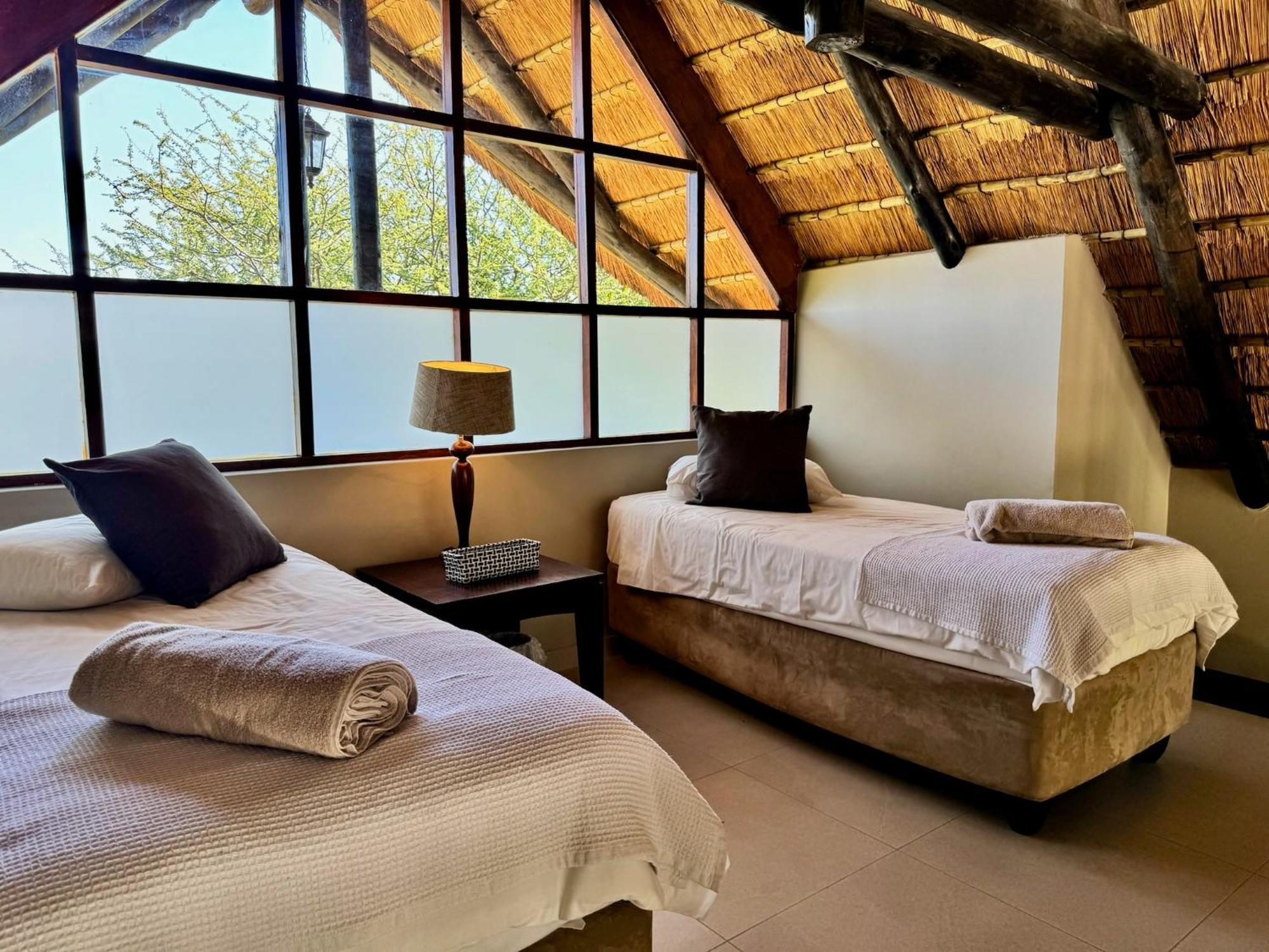 Pangolin Game Lodge - Self Catering, Incl 2 Game Drives Per Day Matlhagame ภายนอก รูปภาพ