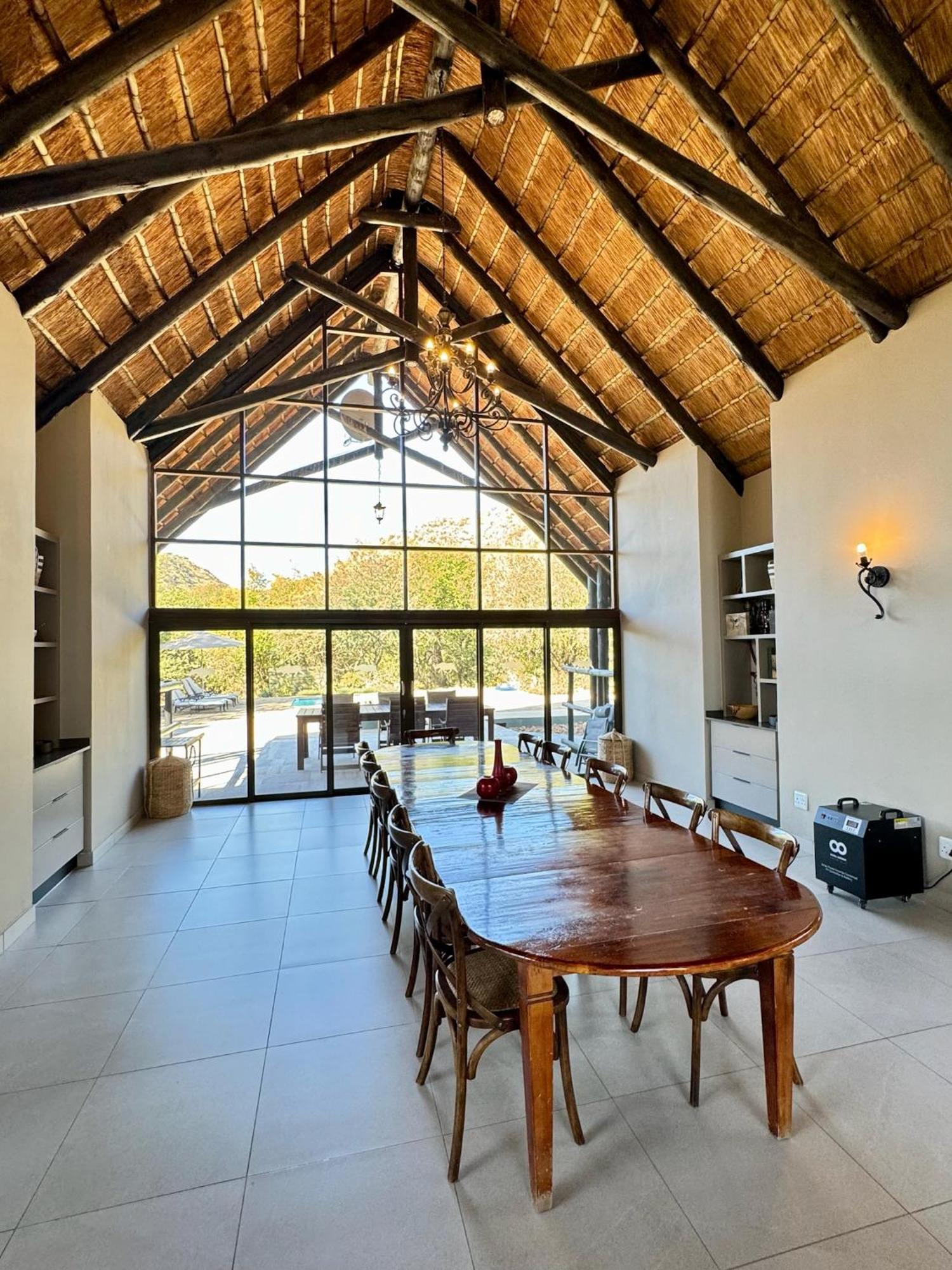 Pangolin Game Lodge - Self Catering, Incl 2 Game Drives Per Day Matlhagame ภายนอก รูปภาพ