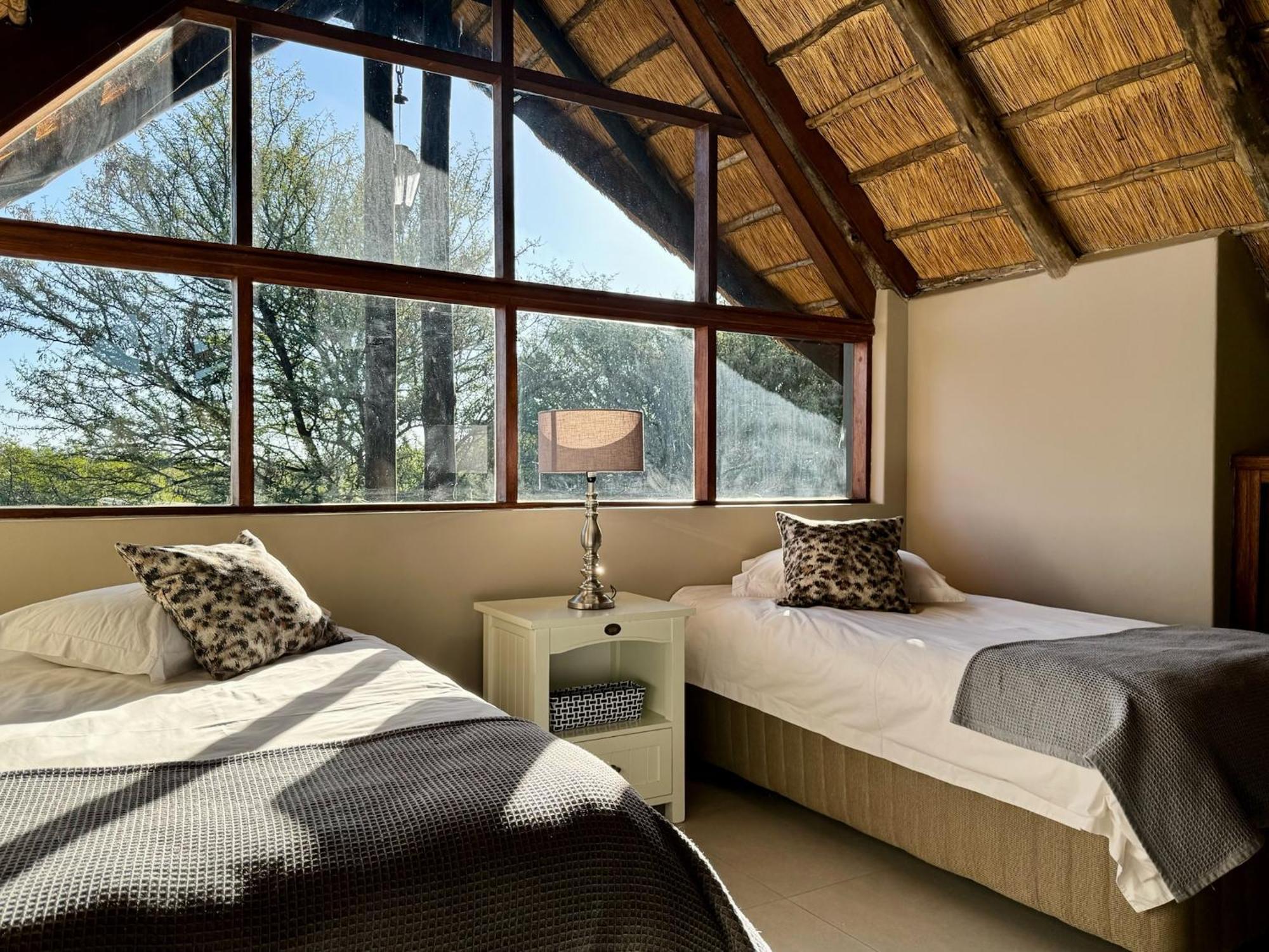 Pangolin Game Lodge - Self Catering, Incl 2 Game Drives Per Day Matlhagame ภายนอก รูปภาพ